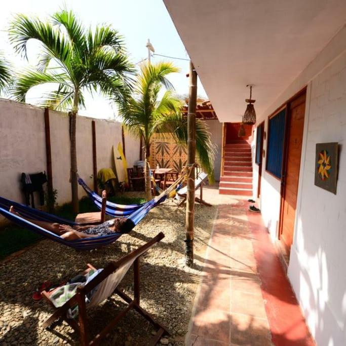 Casa Mancora Guesthouse Exterior photo